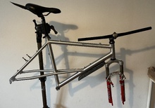 Silver Retro MTB (ramen och dämparen)