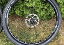 Bontrager Race Lite TLR 29” hjulset + Schwalbe Racing Ralph