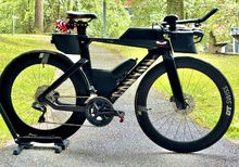 Extrautrustad och uppgraderad Canyon Speedmax CF 8 Disc Di2 – 2021 – Storlek S, körd endast 1 063km