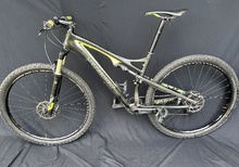 Specialized Epic Expert Carbon 29 – FACT 9m – mycket lite använd