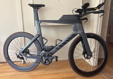 Canyon Speedmax CF7 (2024) – Triathloncykel med wattmätare