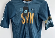 BIEHLER Syndicate JERSEY storlek Large.