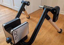 Komplett paket: Elite Tuo interaktiv trainer + trainerdäck & tillbehör