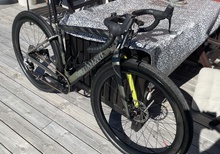 Specialized gravelcykel med kolfiber hjul