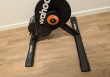 Wahoo KICKR CORE 2 med Zwift Cog & Click