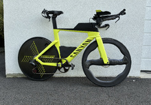 Canyon Speedmax CF – SRAM Rival AXS – komplett race-setup med disc + two-spoke