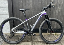 White Pro 275