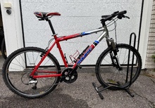 Klassisk XC-hardtail 7005 alu, XT 3x9, Marzocchi Air