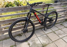 Trek Roscoe 8 M/L modellår 2022