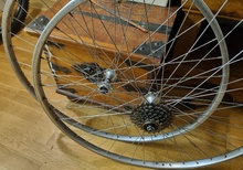 Araya fälgpar 700c med Suzue Hub