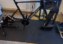 Wahoo KICKR v6 + Zwift Cog