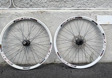 26" Sun Ringlé MTX33/ Saint M800