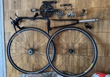 Campagnolo Mirage 9x3 Grupp med Mavic/campa hjulpar, kolfibergaffel och styre.