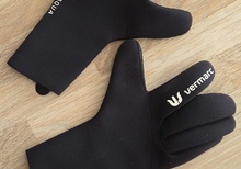Vattentäta vantar i neoprene [oanvända]