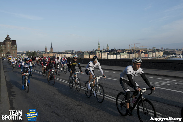 Bild från Velothon Stockholm 2015 - 165km