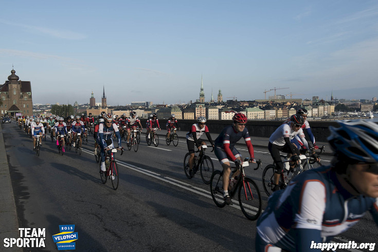 Bild från Velothon Stockholm 2015 - 165km