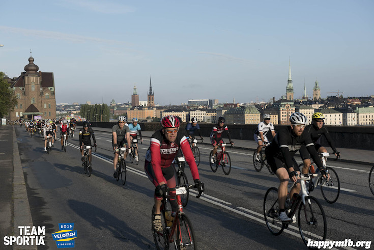 Bild från Velothon Stockholm 2015 - 165km