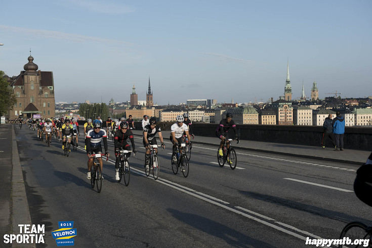 Bild från Velothon Stockholm 2015 - 165km