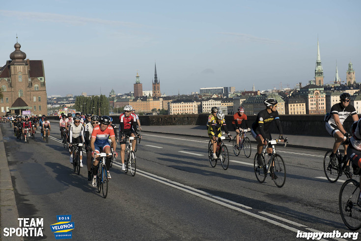 Bild från Velothon Stockholm 2015 - 165km