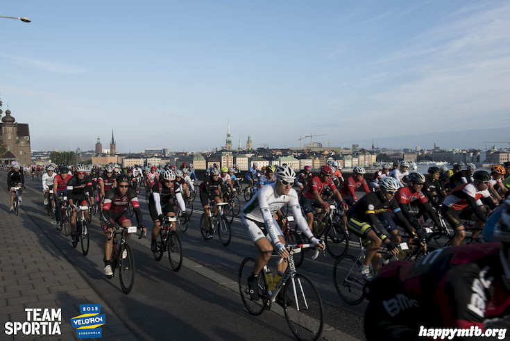 Bild från Velothon Stockholm 2015 - 165km