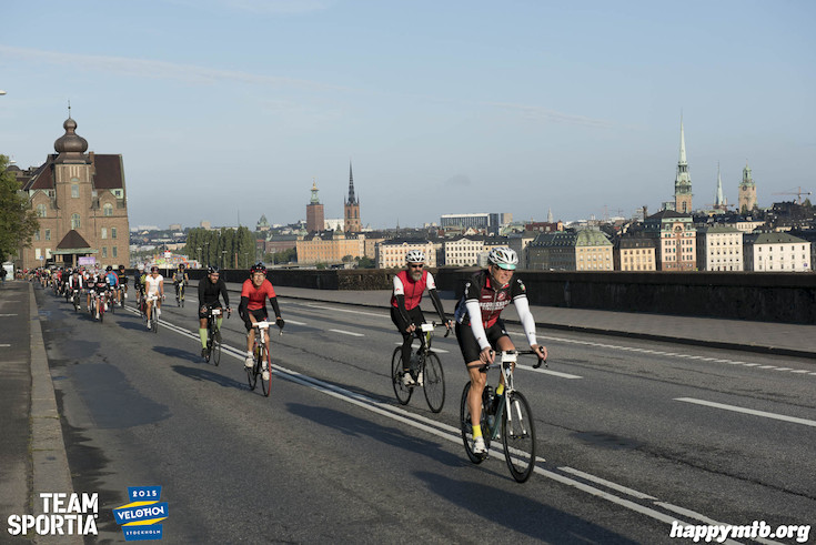 Bild från Velothon Stockholm 2015 - 165km