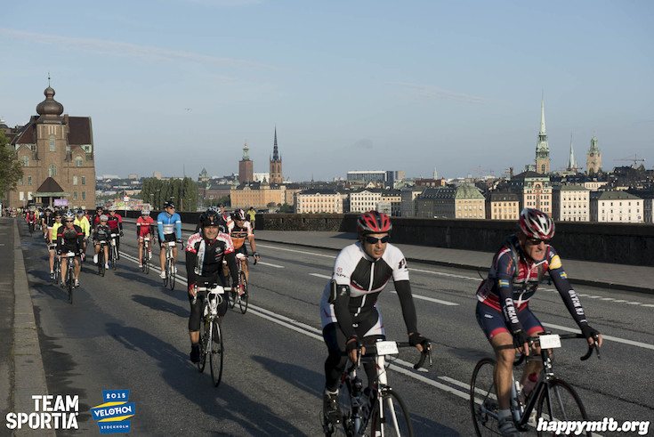 Bild från Velothon Stockholm 2015 - 165km