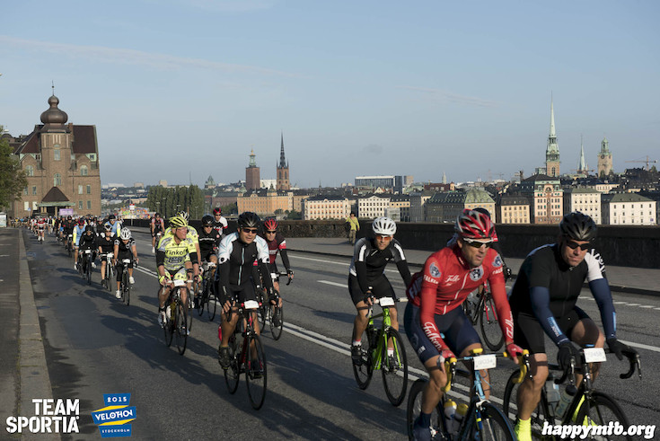 Bild från Velothon Stockholm 2015 - 165km