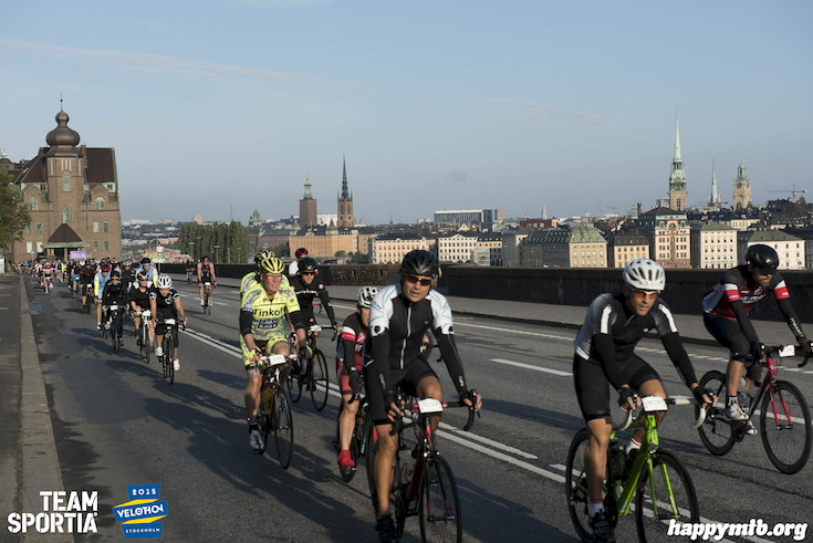 Bild från Velothon Stockholm 2015 - 165km