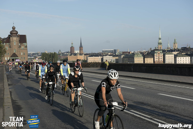 Bild från Velothon Stockholm 2015 - 165km