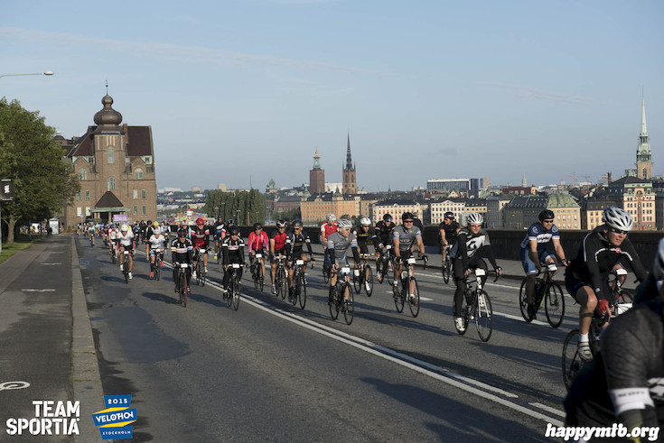 Bild från Velothon Stockholm 2015 - 165km