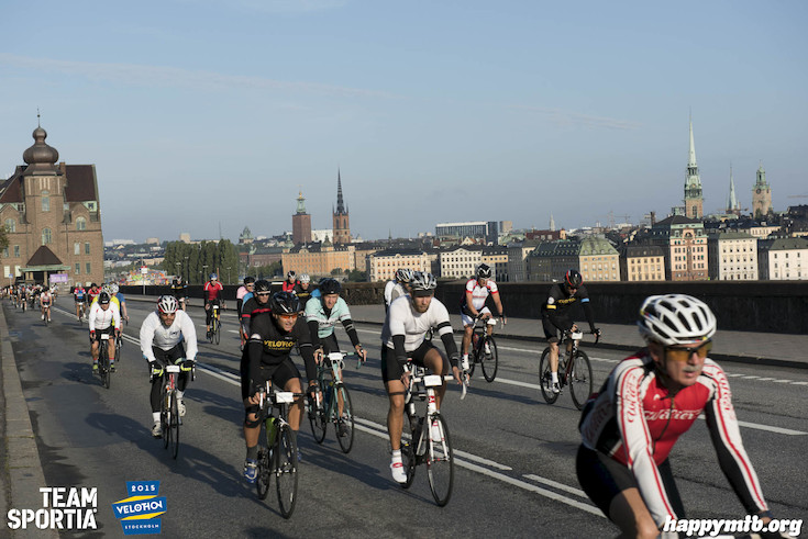 Bild från Velothon Stockholm 2015 - 165km