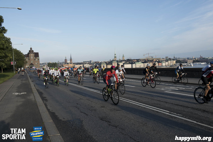 Bild från Velothon Stockholm 2015 - 165km