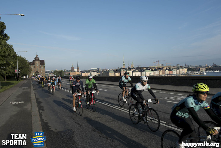 Bild från Velothon Stockholm 2015 - 165km