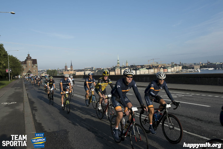 Bild från Velothon Stockholm 2015 - 165km