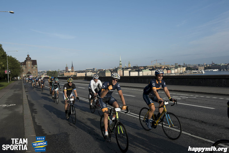 Bild från Velothon Stockholm 2015 - 165km