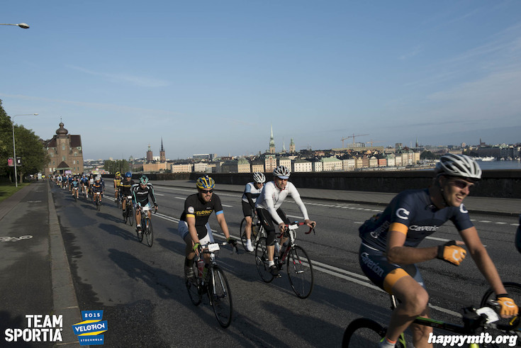 Bild från Velothon Stockholm 2015 - 165km