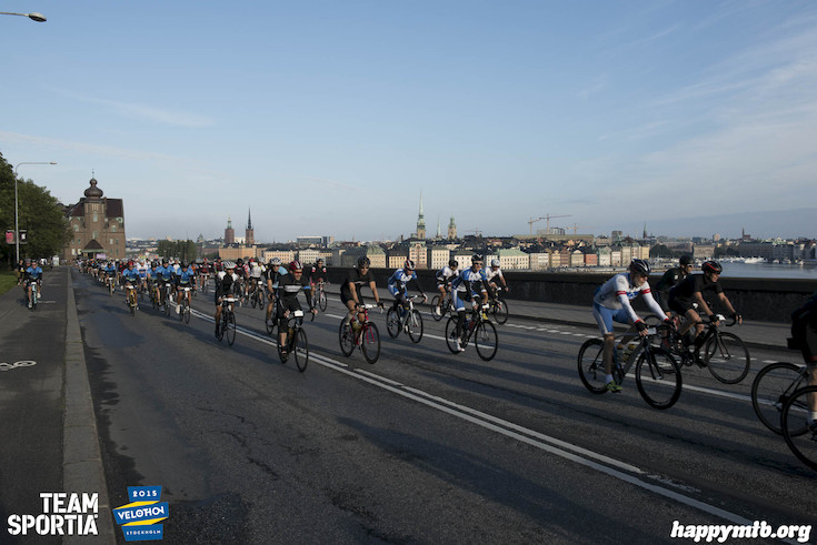 Bild från Velothon Stockholm 2015 - 165km
