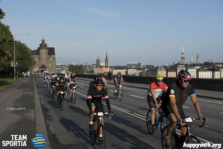 Bild från Velothon Stockholm 2015 - 165km