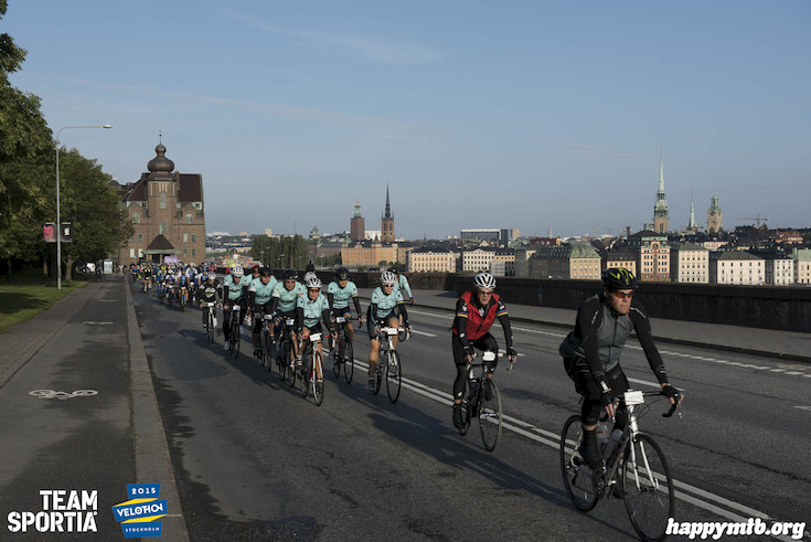 Bild från Velothon Stockholm 2015 - 165km