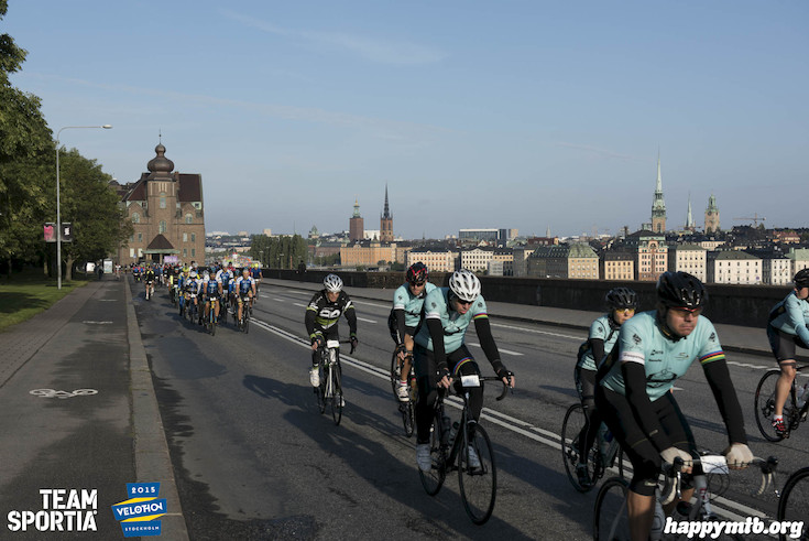 Bild från Velothon Stockholm 2015 - 165km