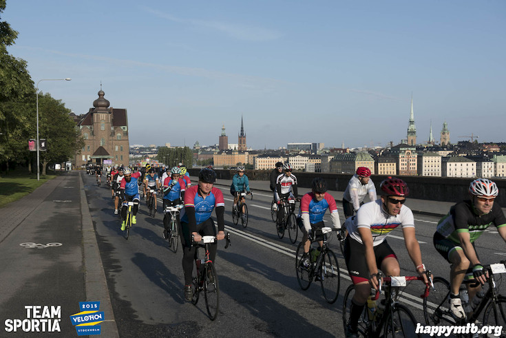 Bild från Velothon Stockholm 2015 - 165km