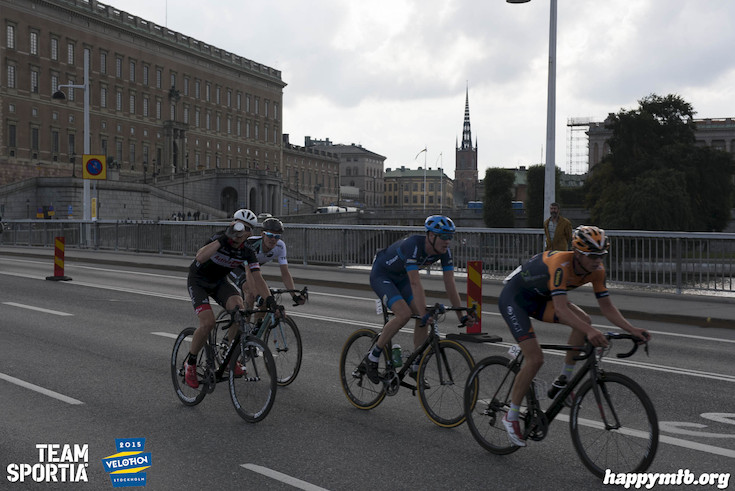 Bild från Velothon Stockholm 2015 - Proffsen